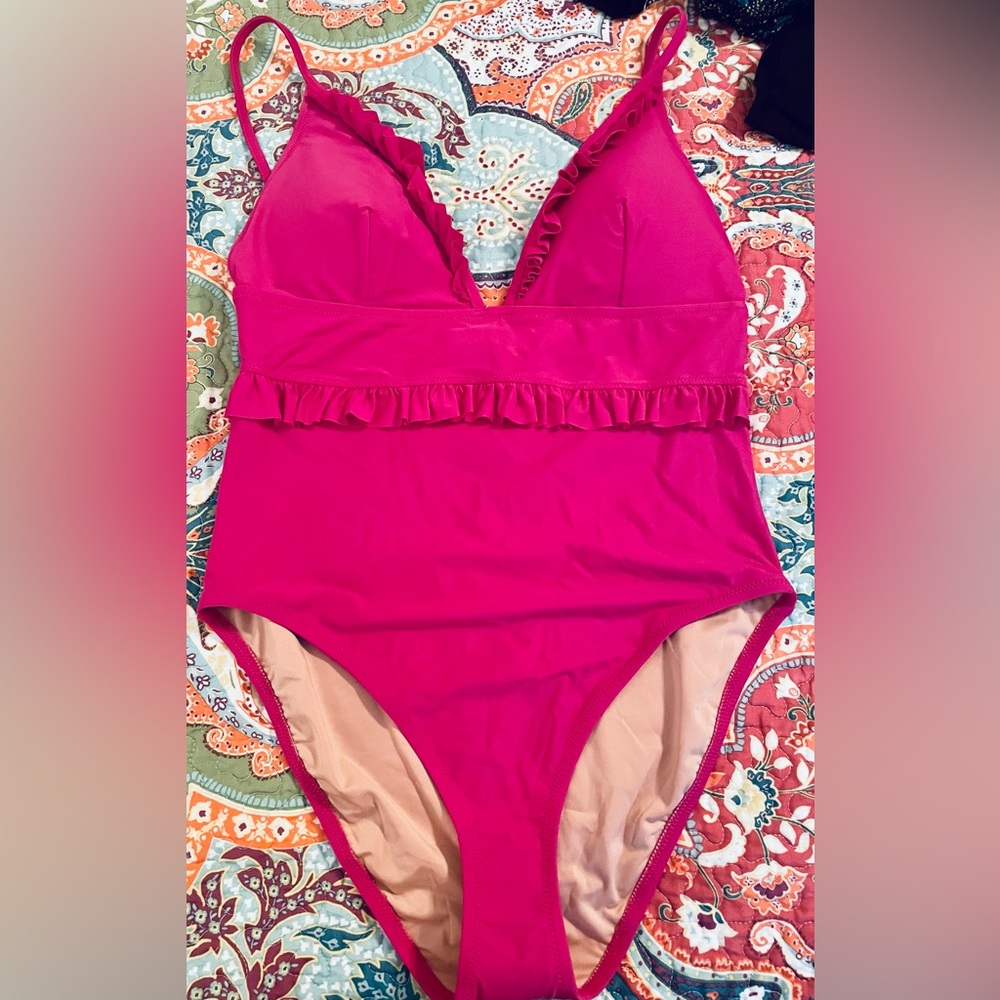 J.Crew one piece hot pink Swimsuit 💝 NWT 💝